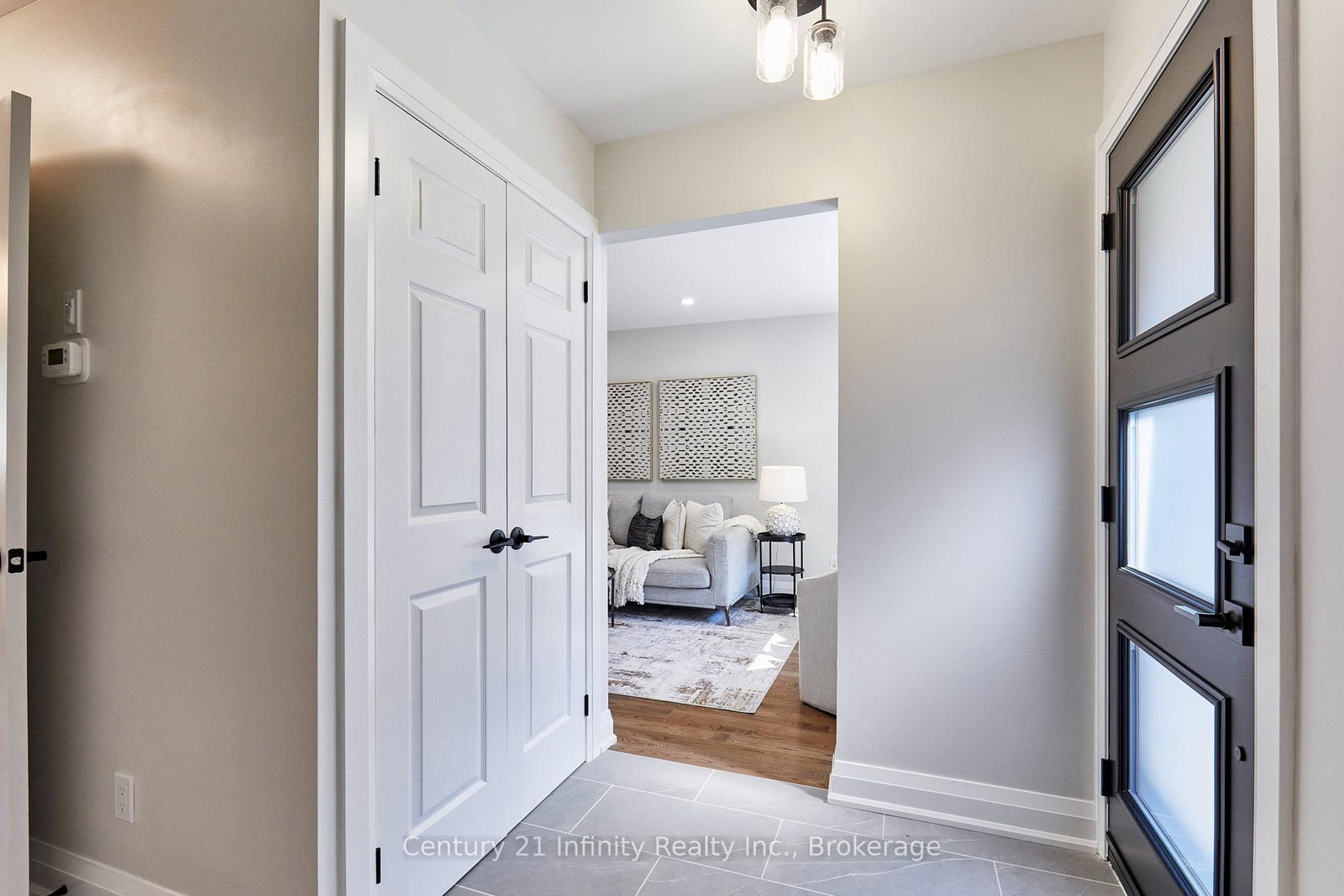 113 Daniels Crescent • Ajax, ON photo 6