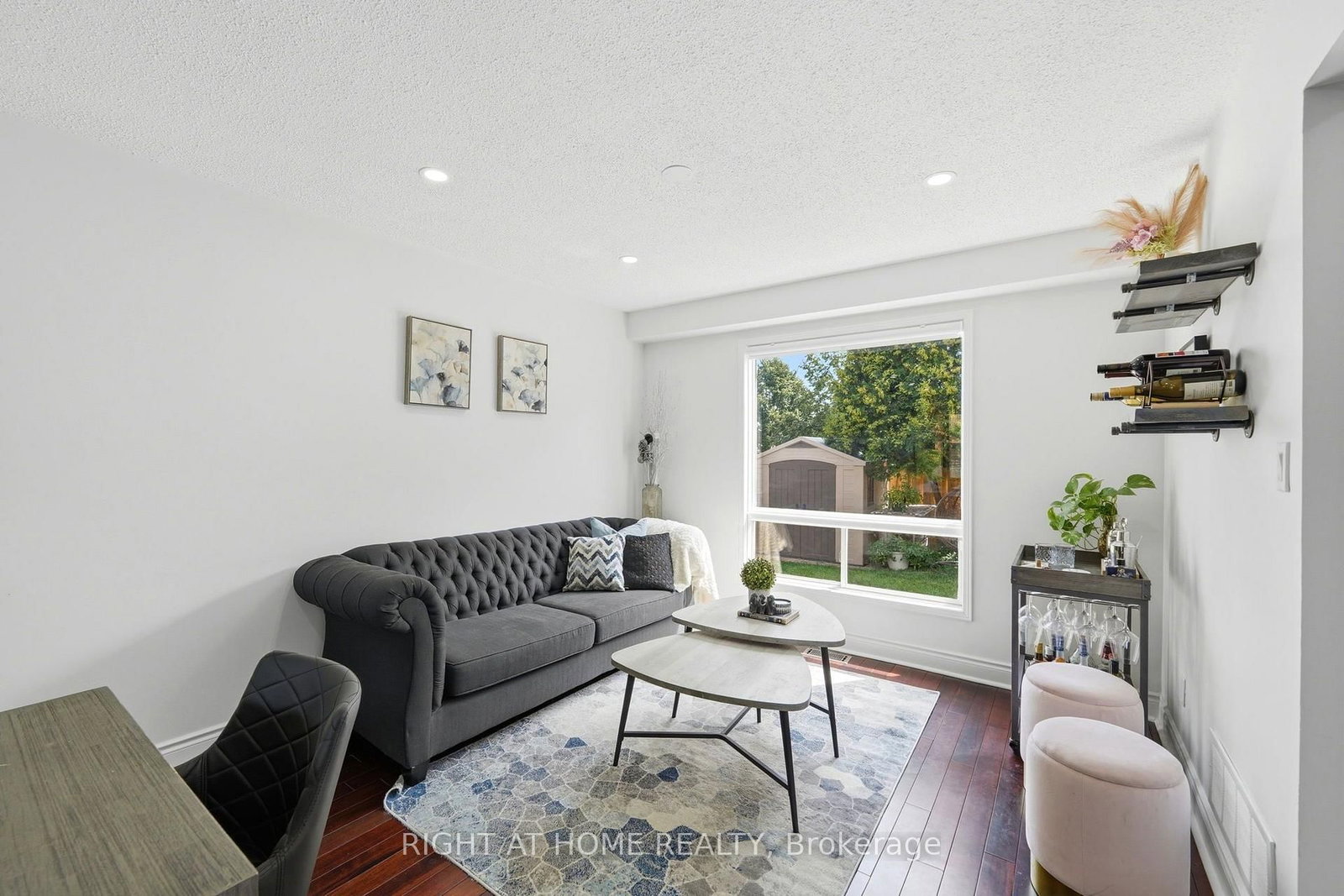 2295 WILDWOOD Crescent • Pickering, ON photo 4