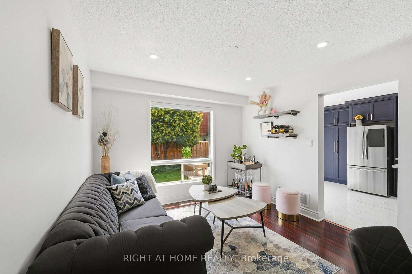 2295 WILDWOOD Crescent • Pickering, ON photo 6