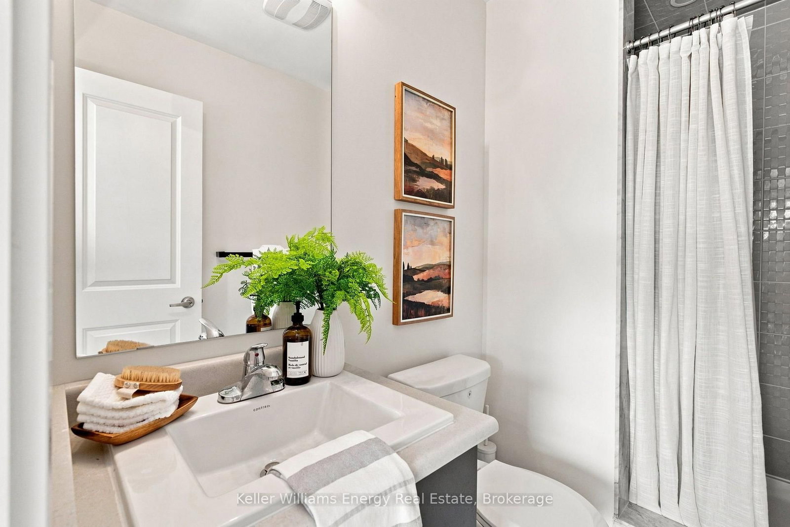 2550 Castlegate Crossing • #204 • Pickering, ON photo 17