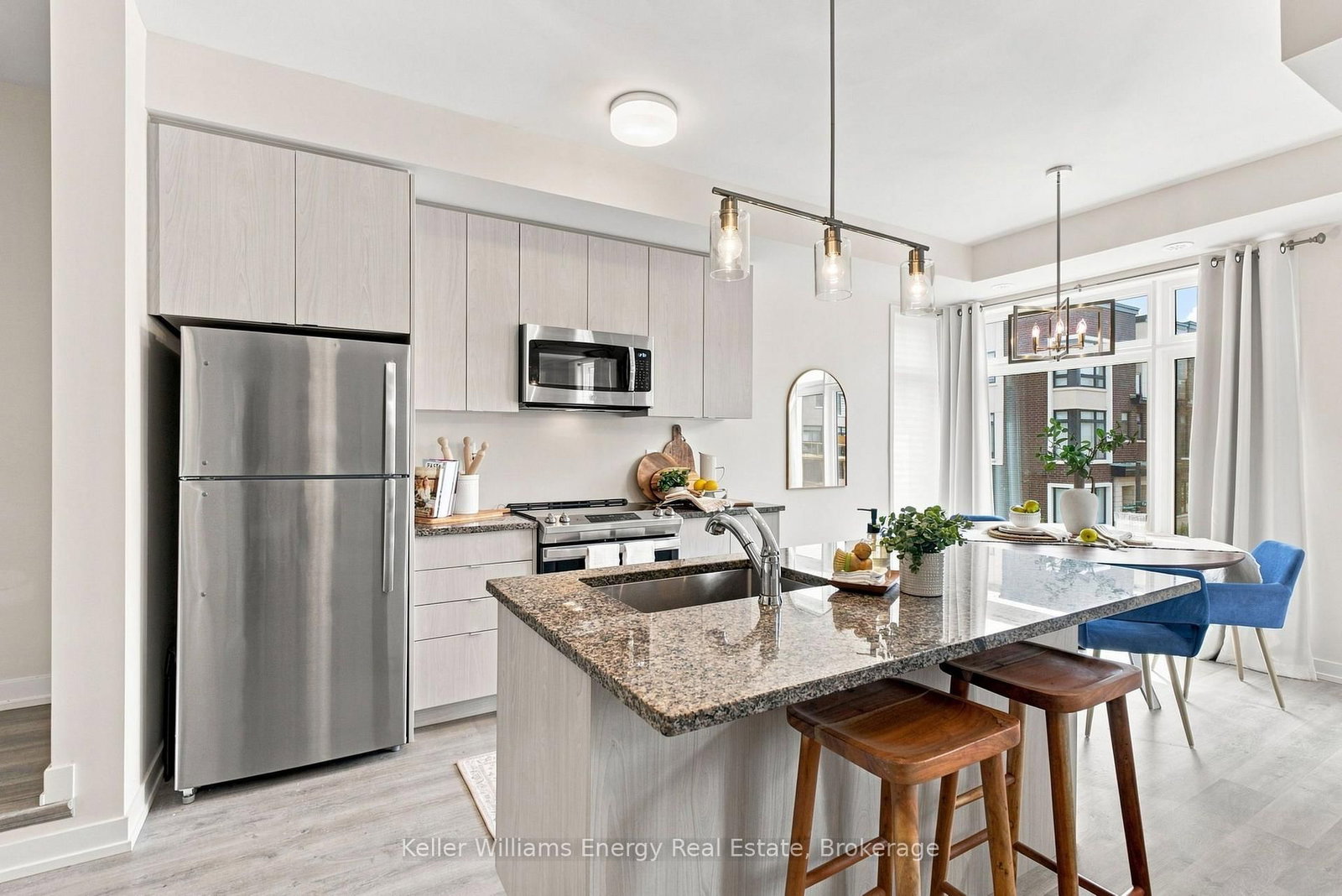 2550 Castlegate Crossing • #204 • Pickering, ON photo 3
