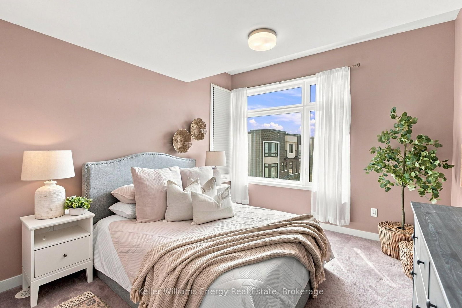 2550 Castlegate Crossing • #204 • Pickering, ON photo 5