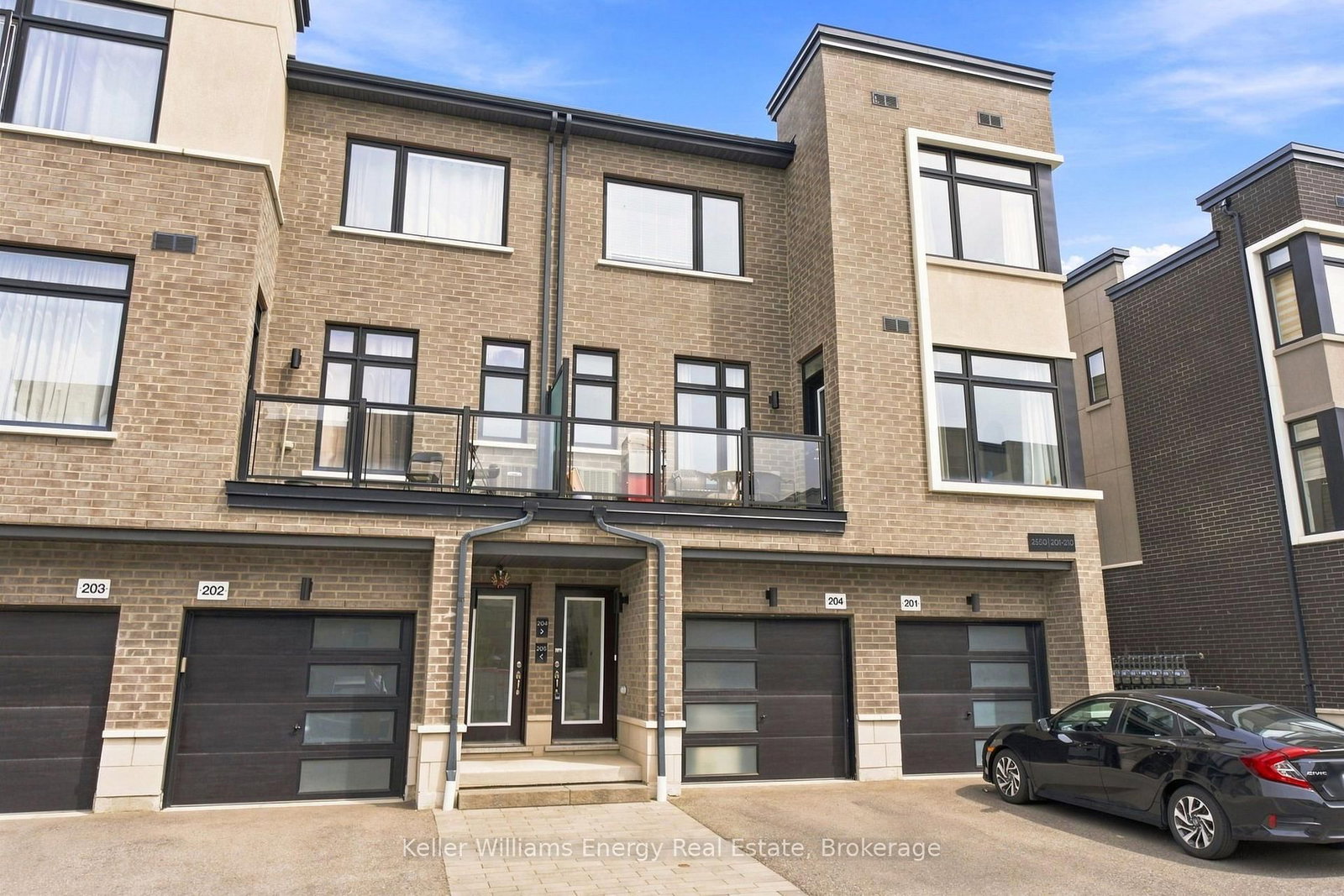 2550 Castlegate Crossing • #204 • Pickering, ON photo 6