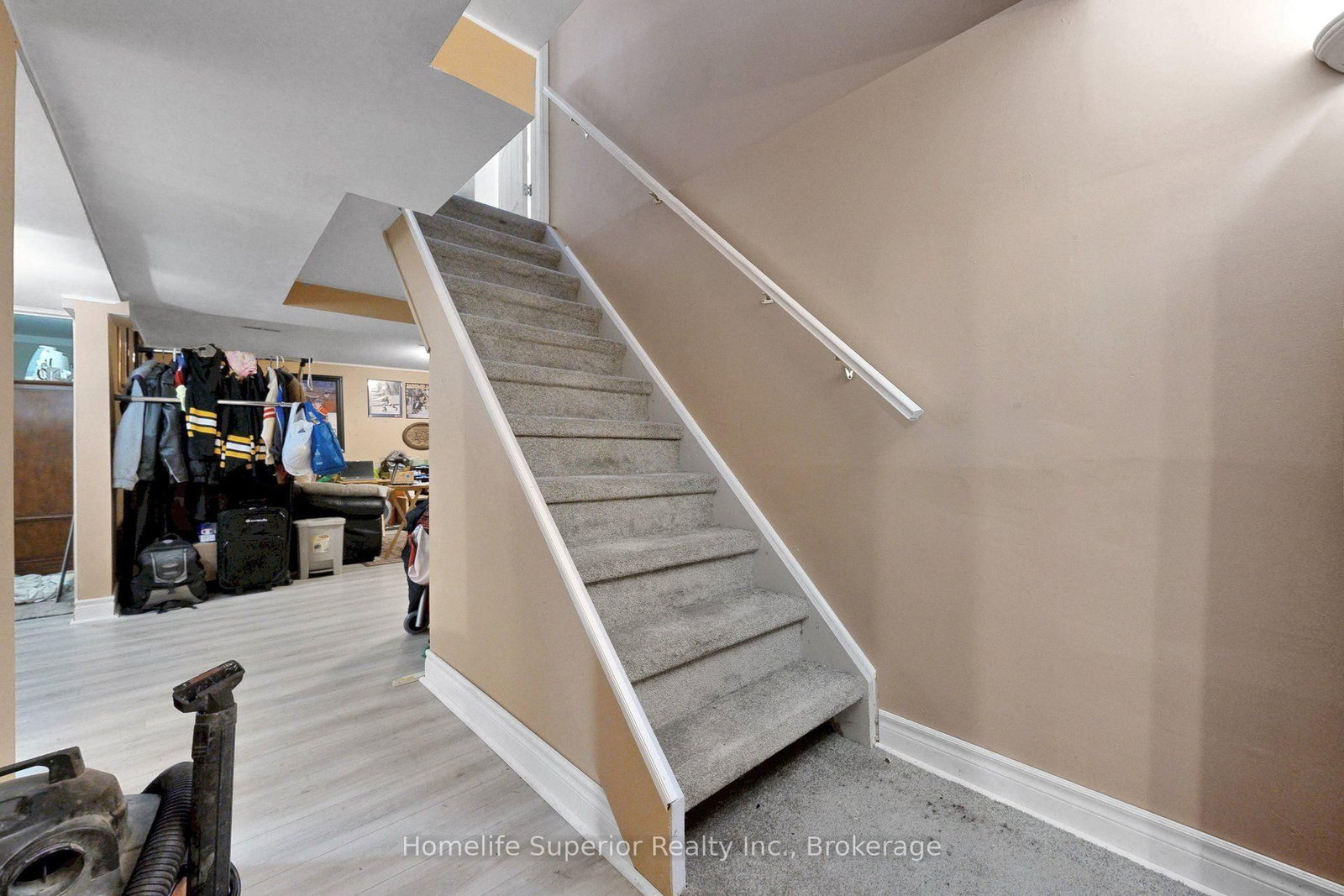 641 Merlin Court • Oshawa, ON photo 26