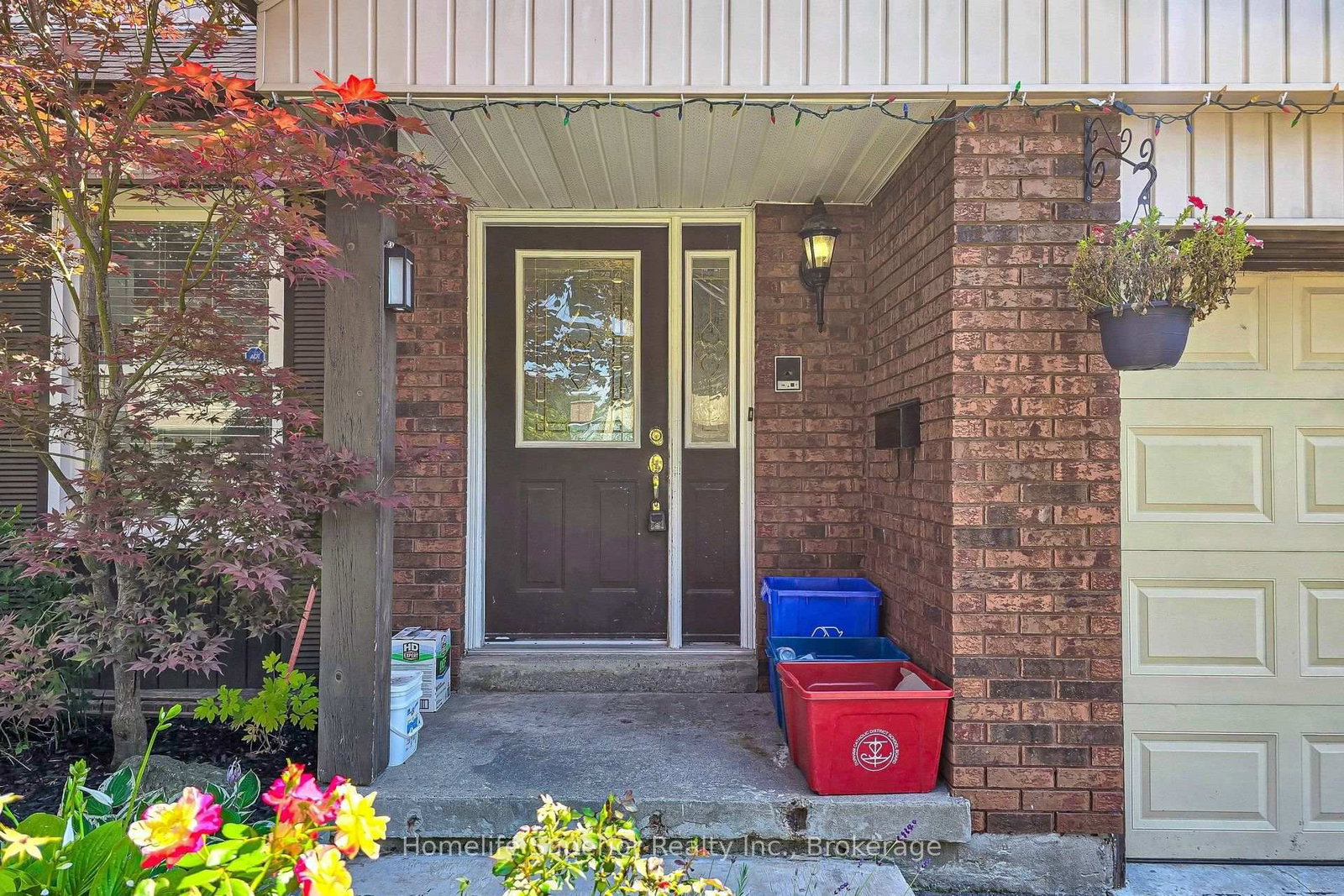641 Merlin Court • Oshawa, ON photo 5