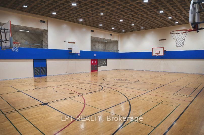 5 Massey Square • #2811 • Toronto, ON photo 39