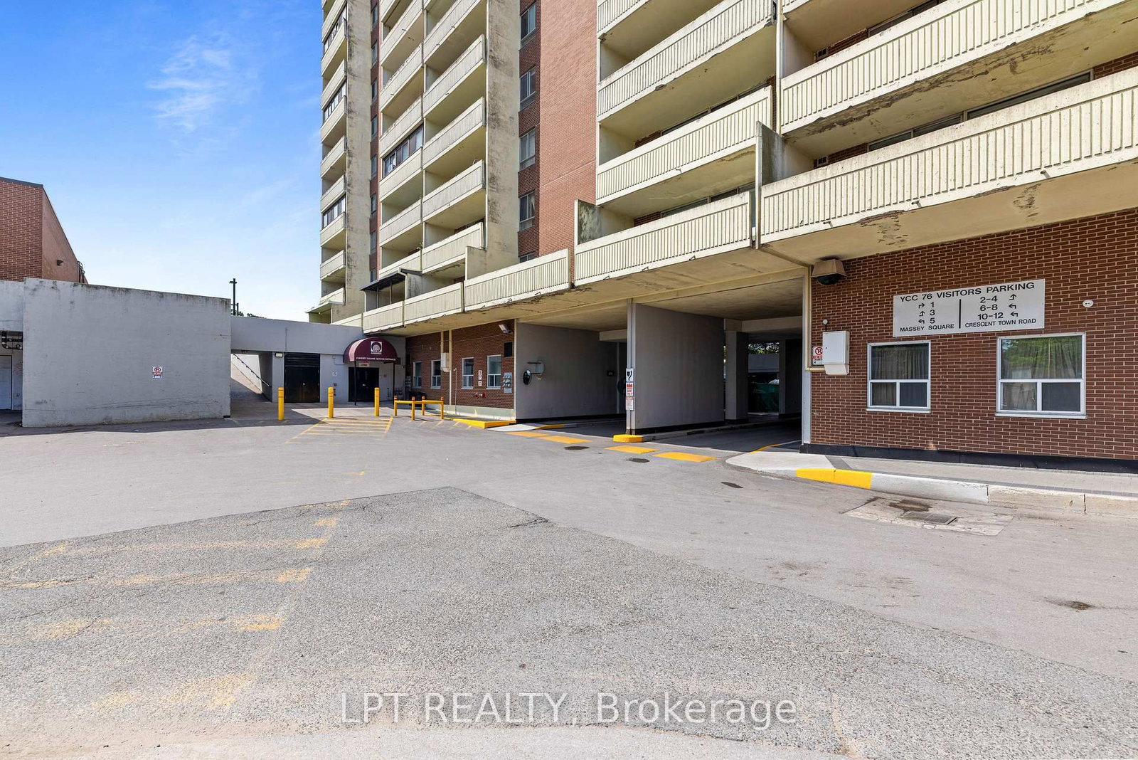 5 Massey Square • #2811 • Toronto, ON photo 42