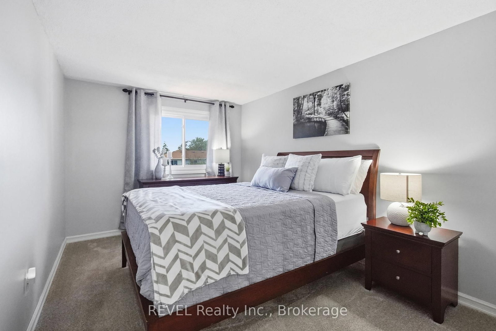 1298 Pinehurst Avenue • Oshawa, ON photo 18