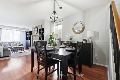 1298 Pinehurst Avenue • Oshawa, ON photo 4