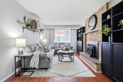 1298 Pinehurst Avenue • Oshawa, ON photo 6