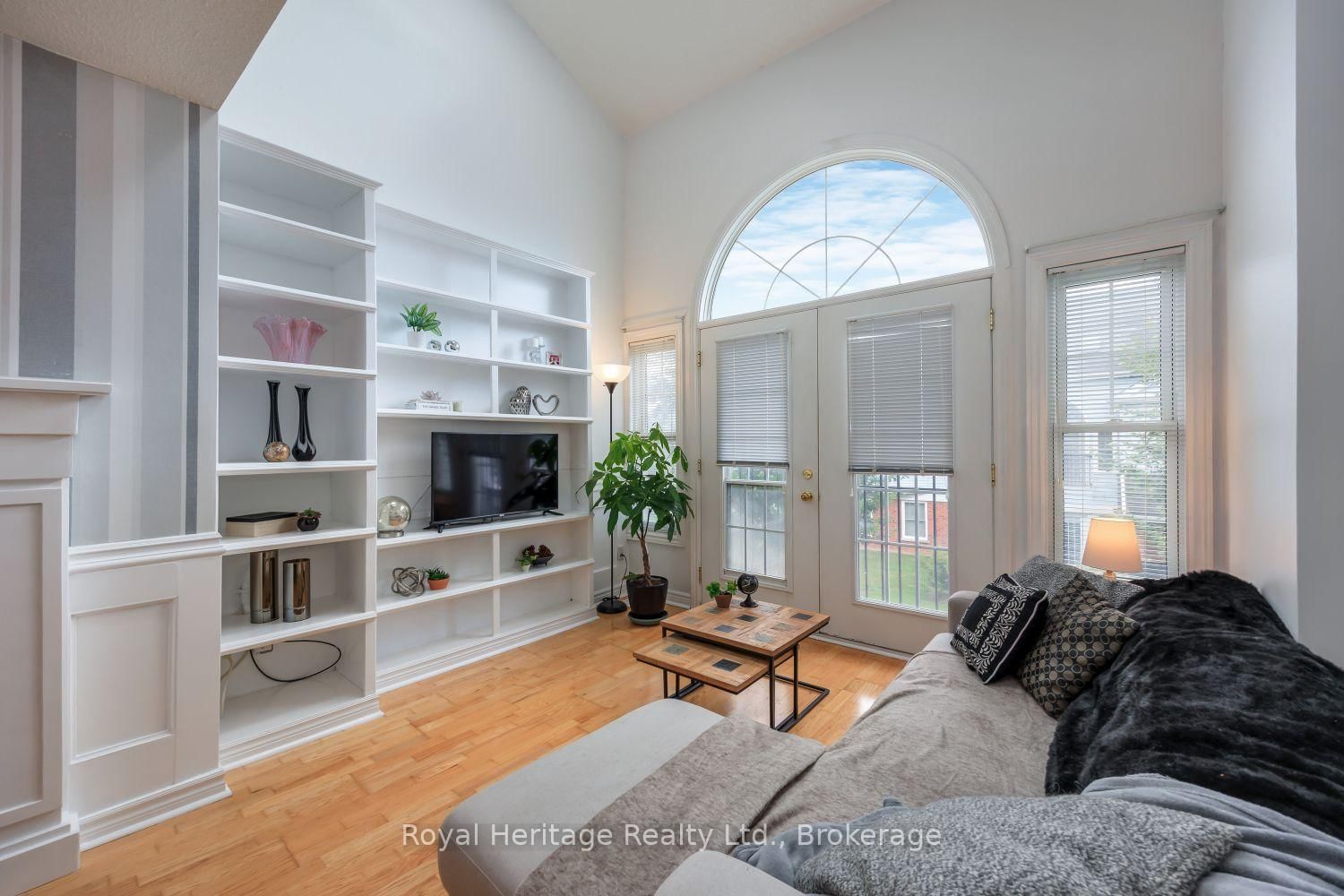 1665 Nash E-16 Drive • Clarington, ON photo 10