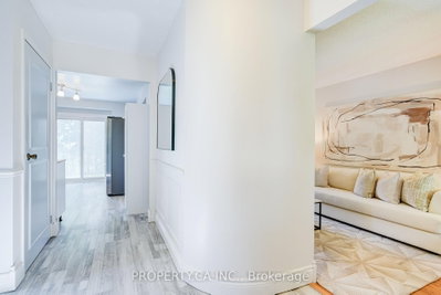1 Latham Court • Ajax, ON photo 4