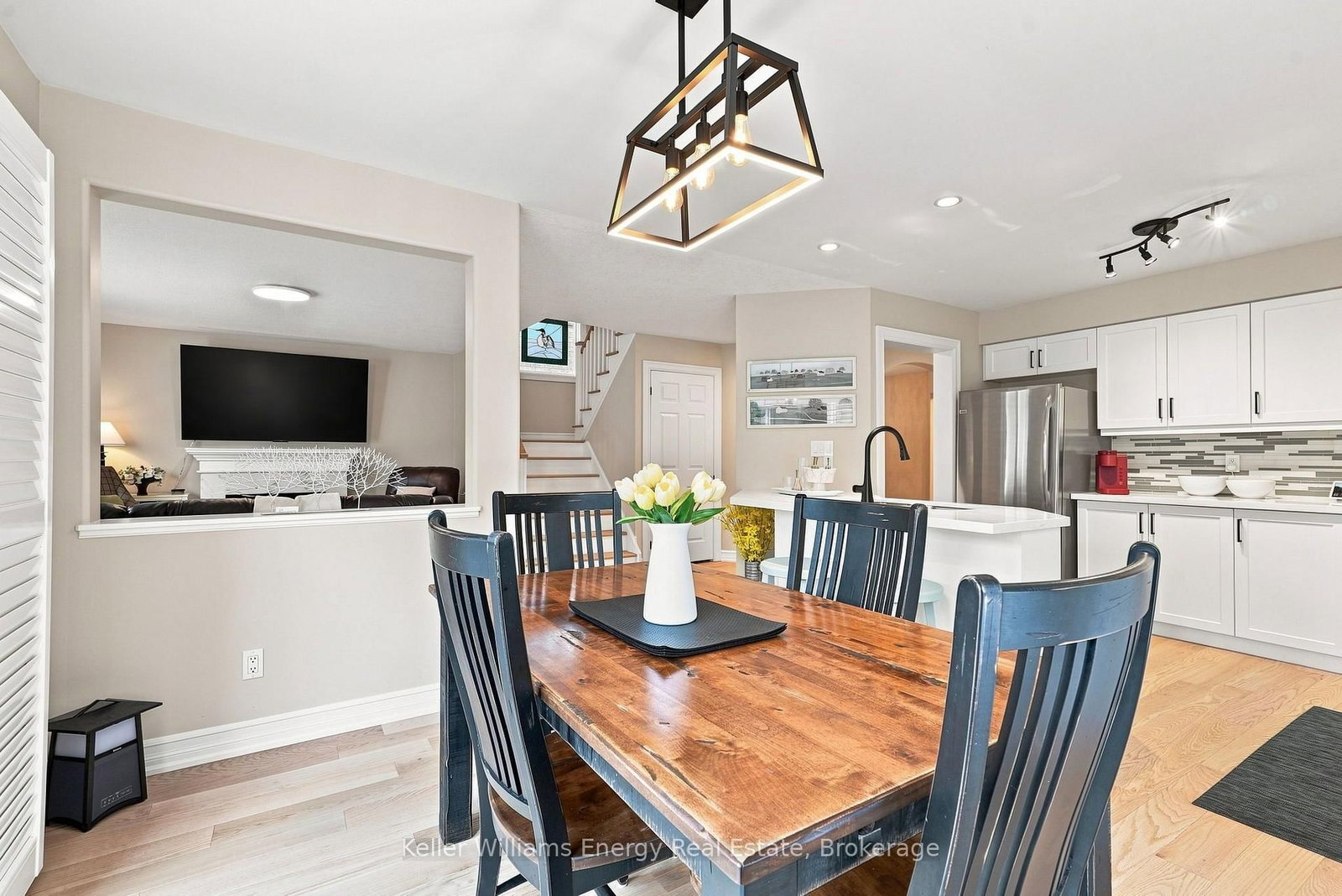 442 Meadow Street • Oshawa, ON photo 10