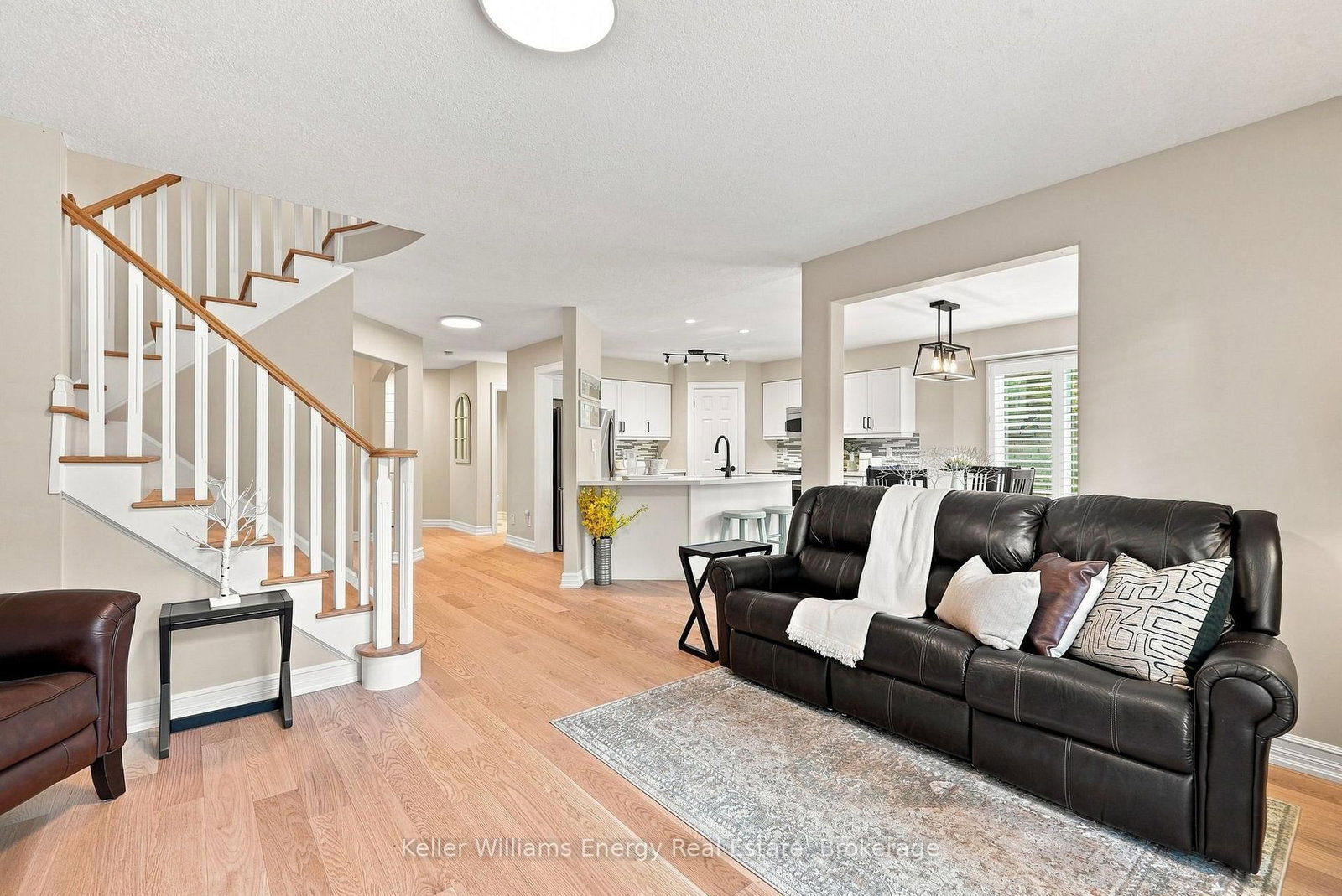 442 Meadow Street • Oshawa, ON photo 11