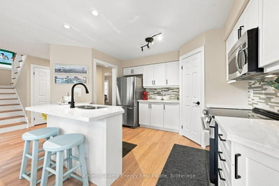 442 Meadow Street • Oshawa, ON photo 3