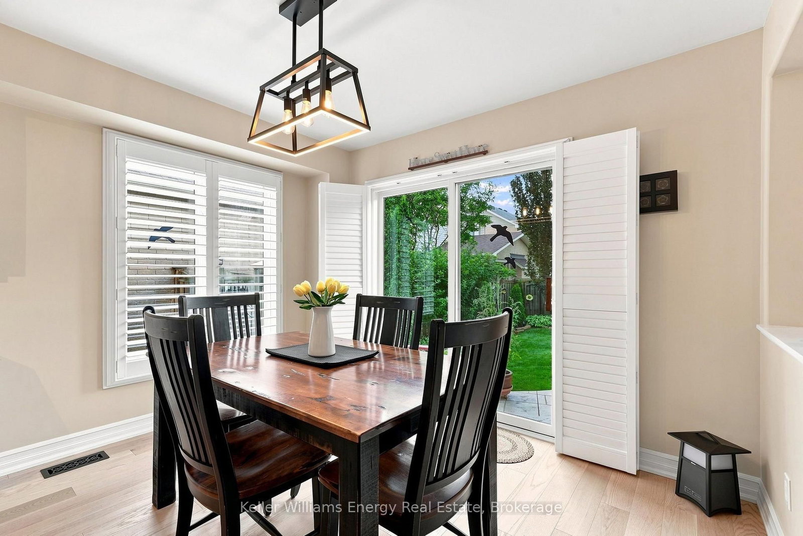 442 Meadow Street • Oshawa, ON photo 8