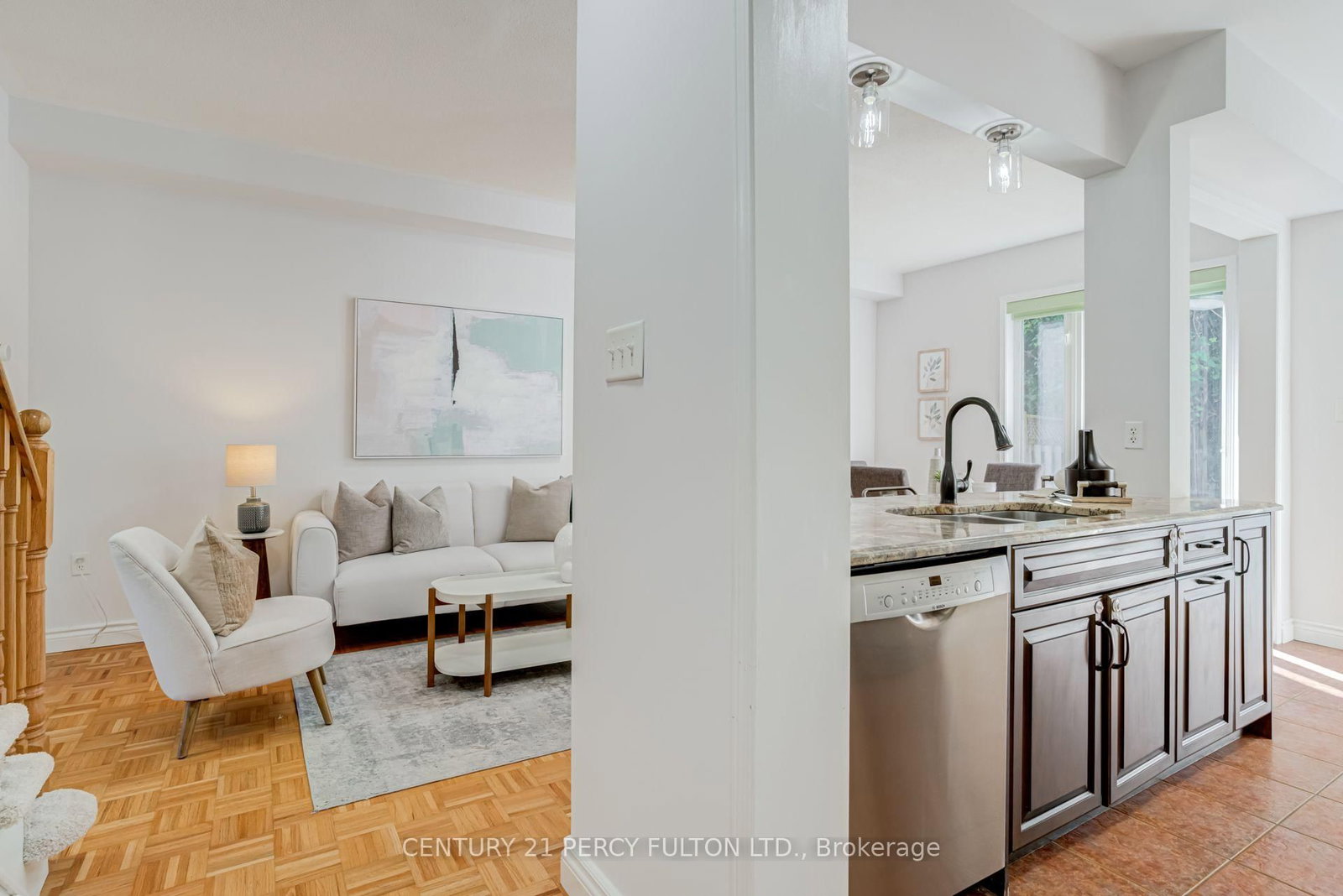 366 Strouds Lane • Pickering, ON photo 11