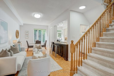 366 Strouds Lane • Pickering, ON photo 3