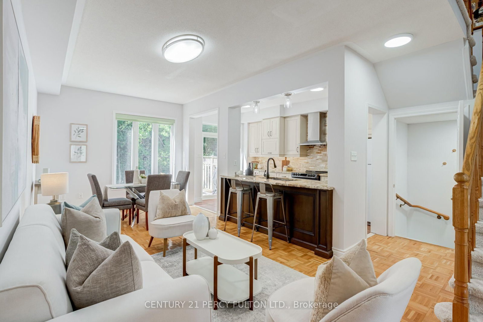 366 Strouds Lane • Pickering, ON photo 9