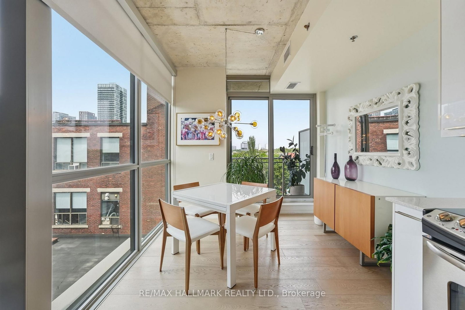 630 Queen Street E • #602 • Toronto, ON photo 11