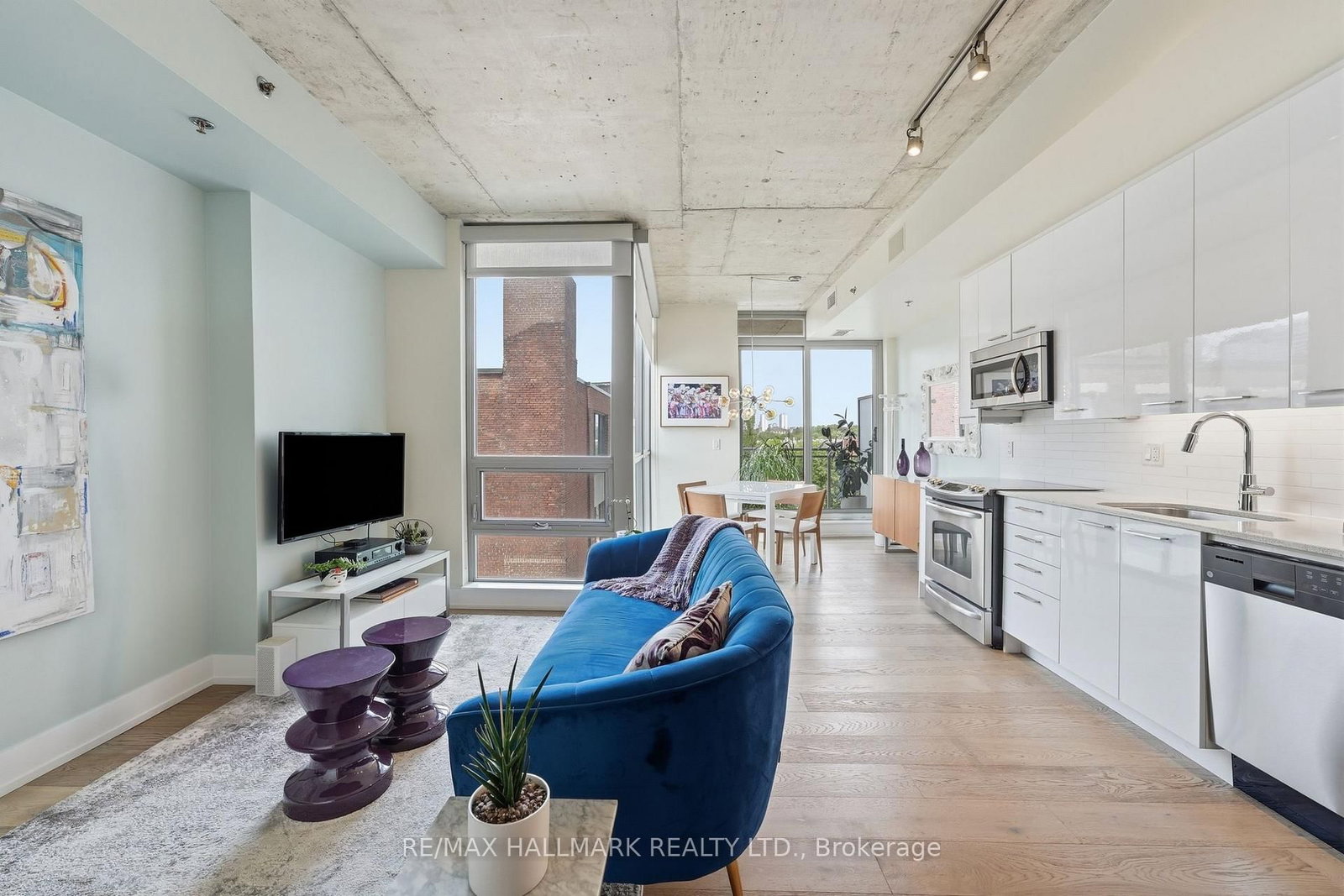 630 Queen Street E • #602 • Toronto, ON photo 6