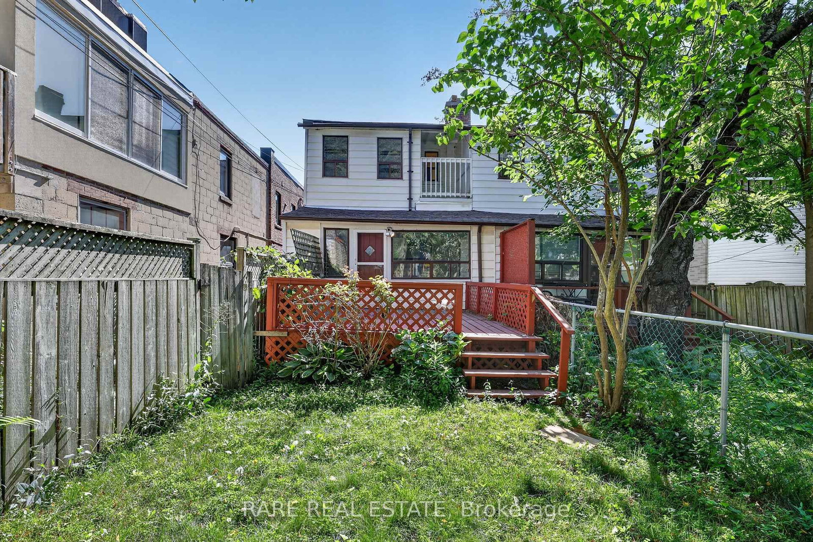 890 & 892 Broadview Avenue • Toronto, ON photo 13