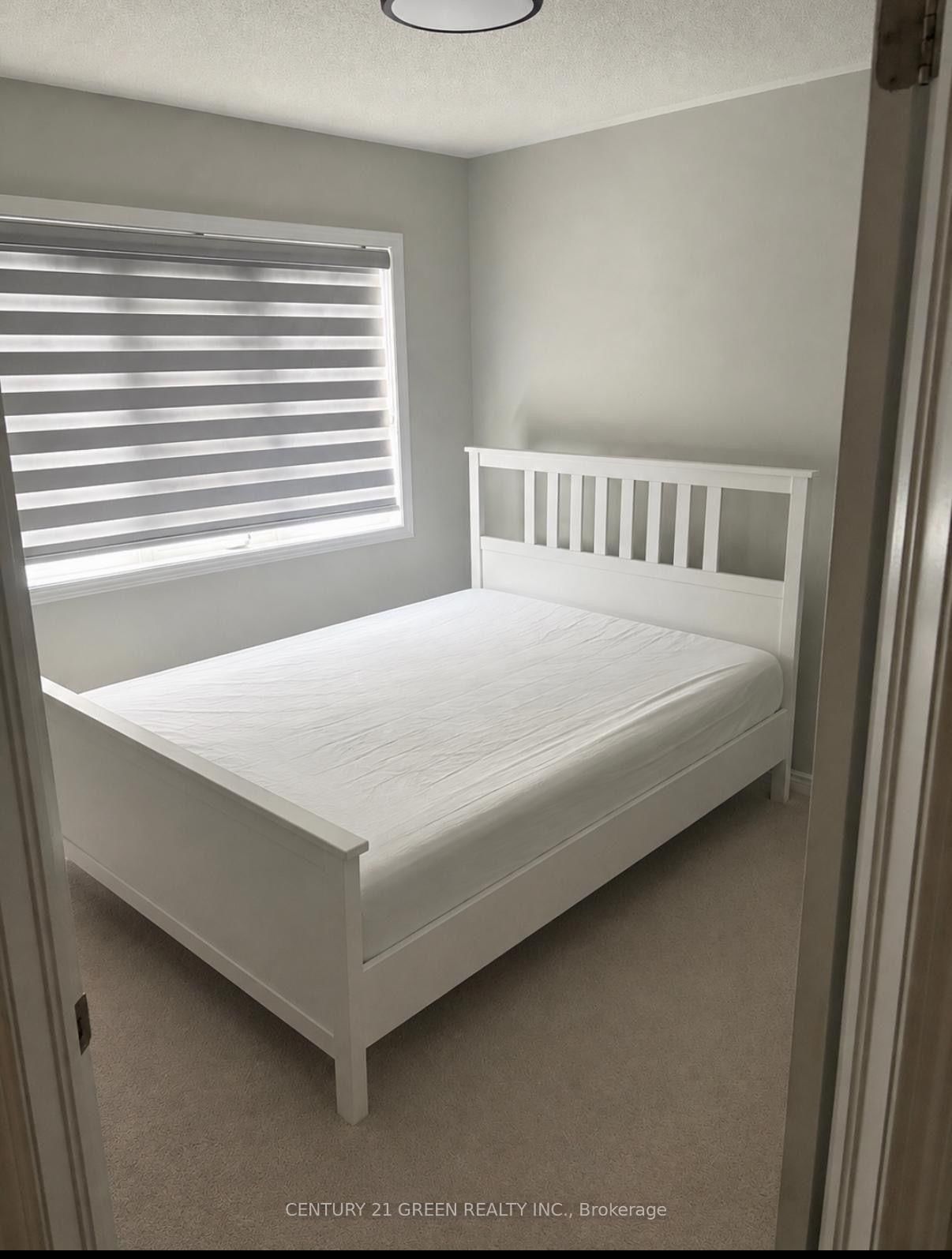 1064 Belcourt St, Pickering, view 11