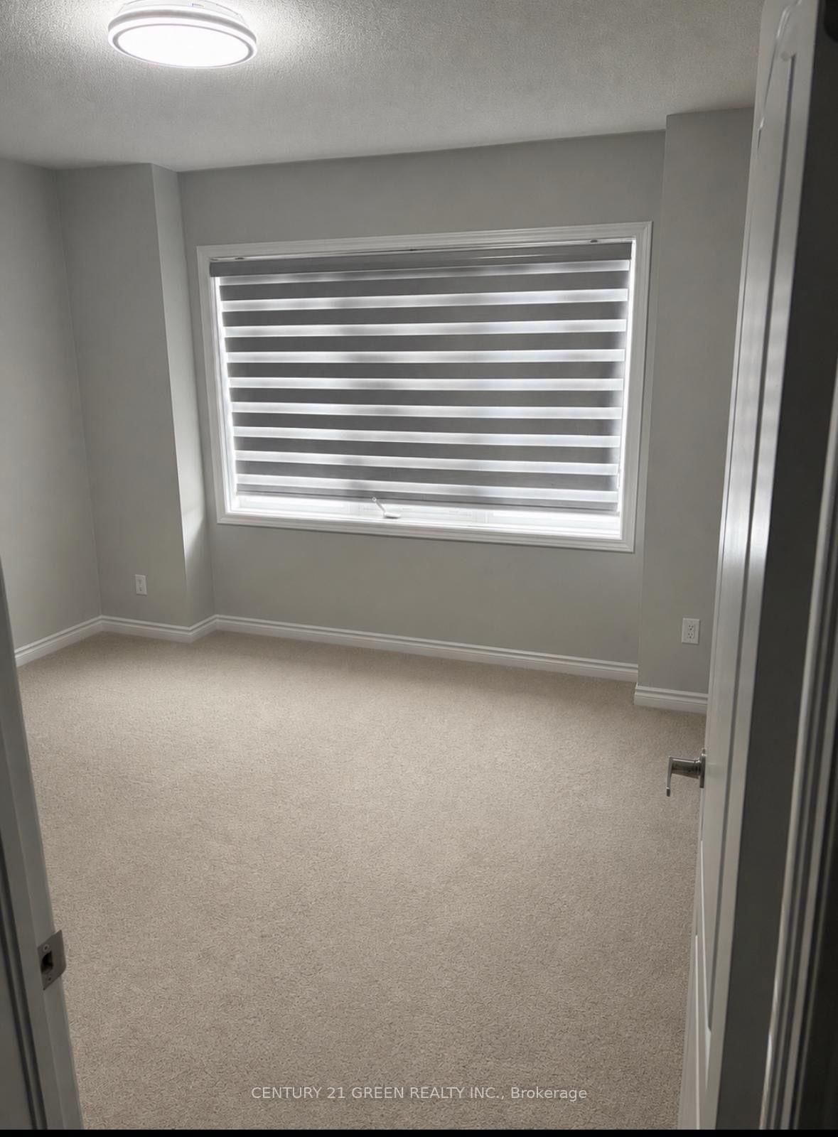 1064 Belcourt St, Pickering, view 12