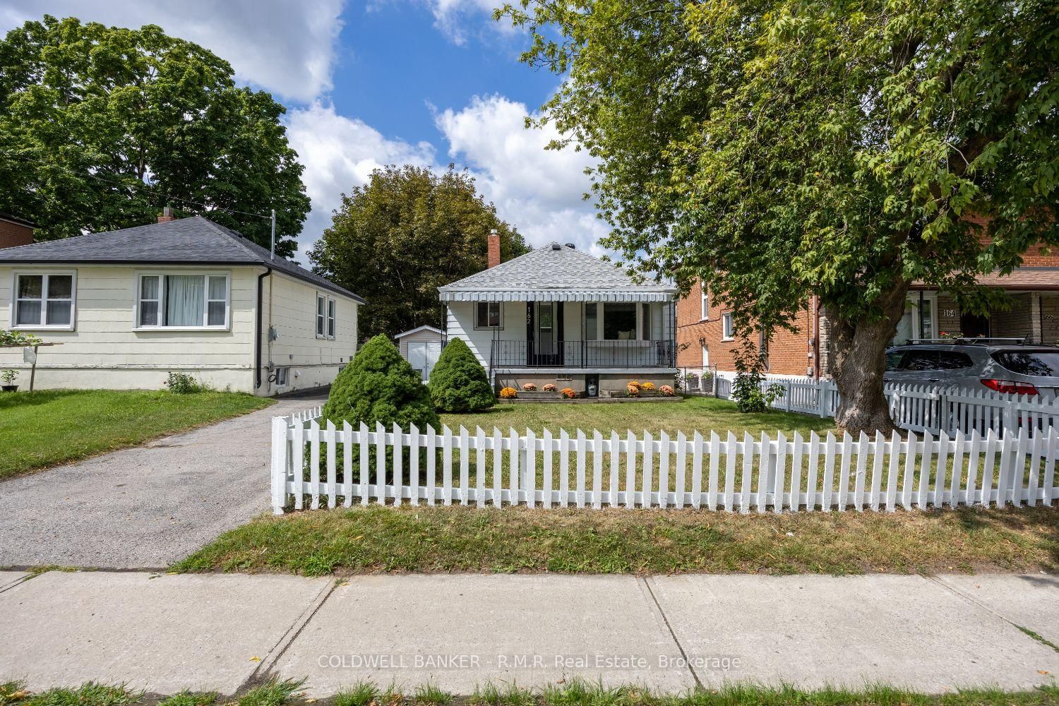 162 Magnolia Avenue • Toronto, ON photo 3