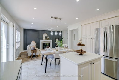 1342 Harlstone Crescent • Oshawa, ON photo 5
