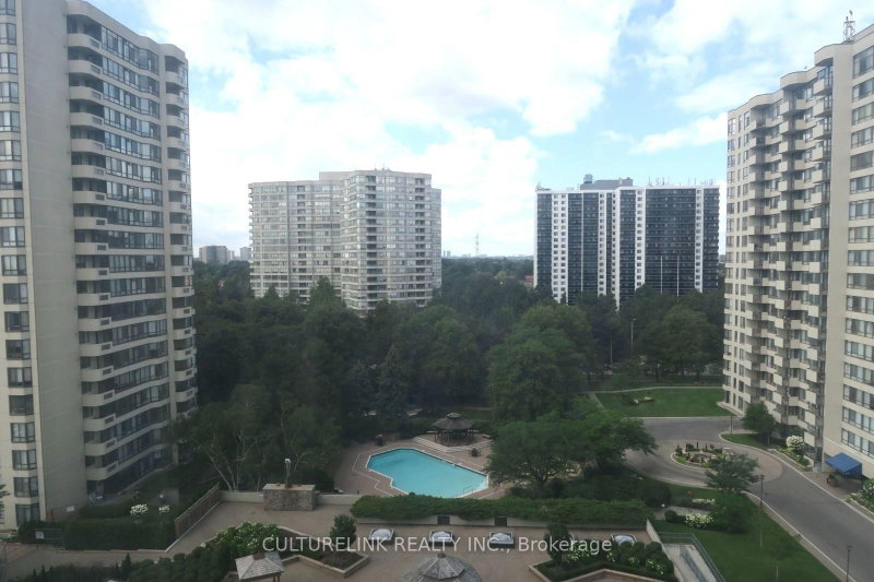 1005 - 255 Bamburgh Circle