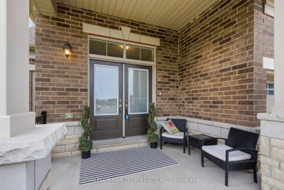 2 Holtby Court • Scugog, ON photo 3