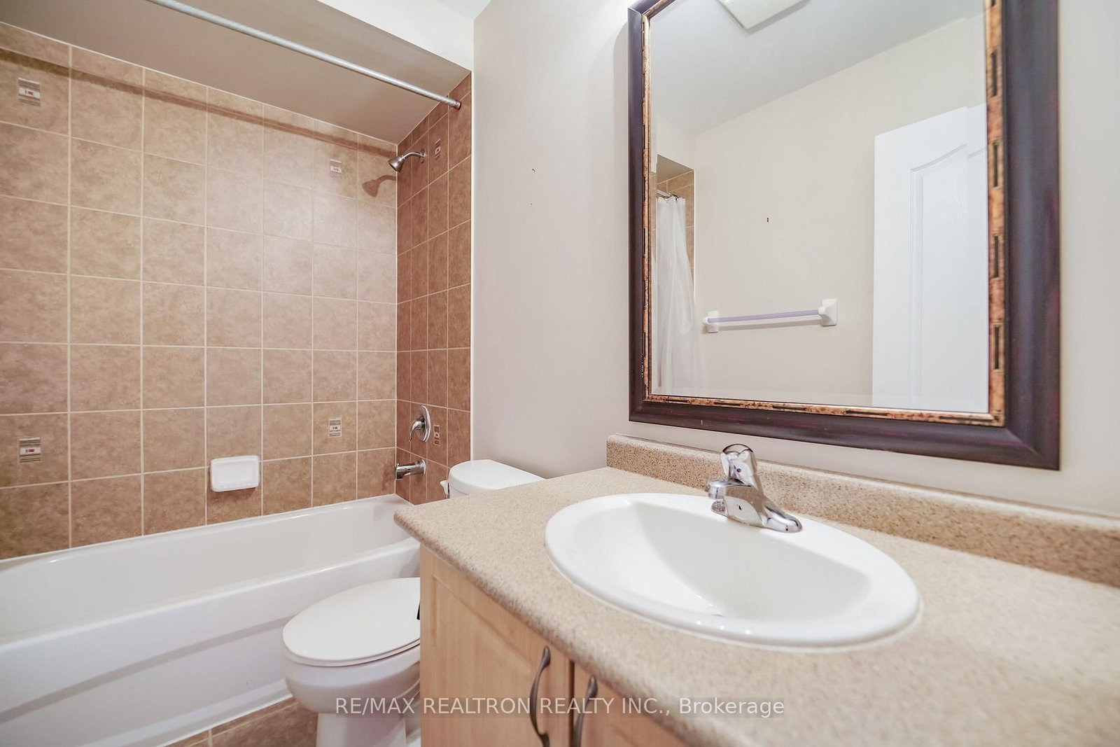 28 Burtonbury Lane • Ajax, ON photo 21