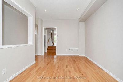 28 Burtonbury Lane • Ajax, ON photo 7