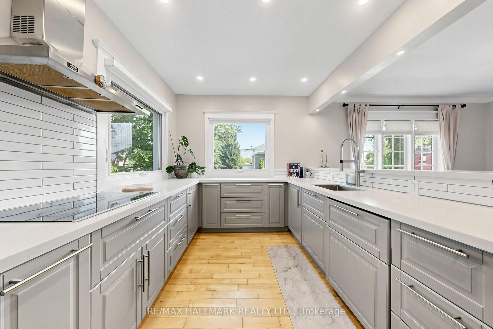 47 Glenmore Road • Toronto, ON photo 10