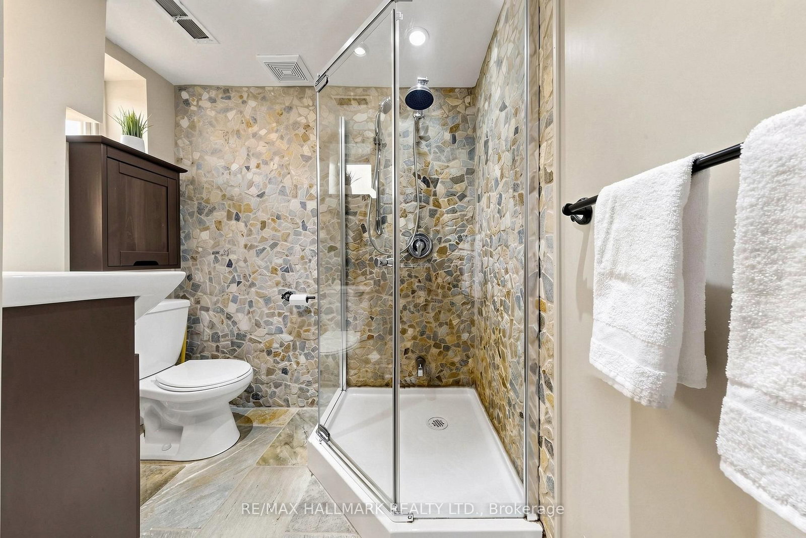 47 Glenmore Road • Toronto, ON photo 32