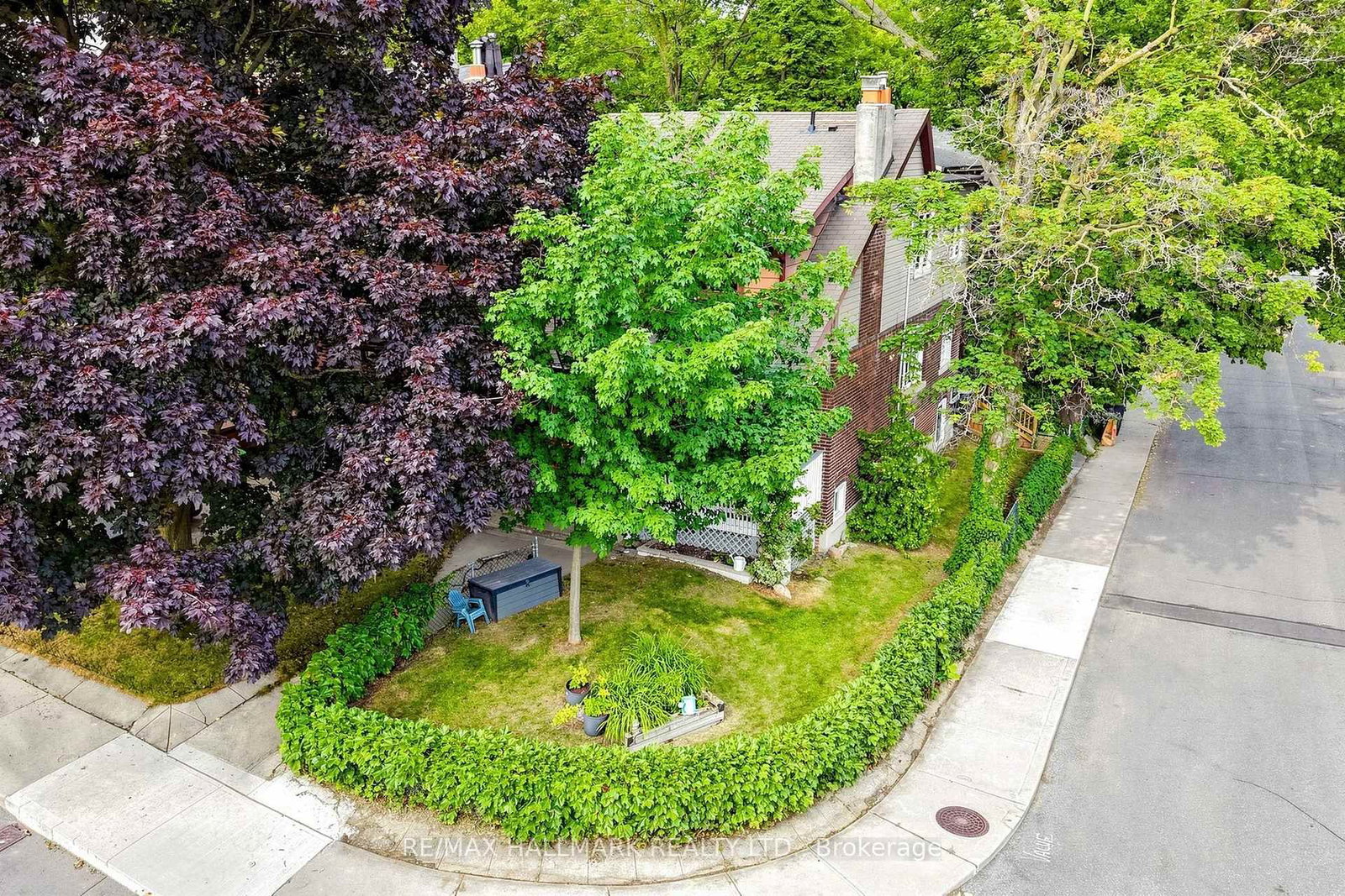 47 Glenmore Road • Toronto, ON photo 38