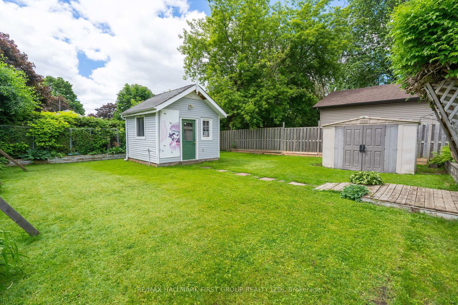 99 Pontiac Avenue • Oshawa, ON photo 29
