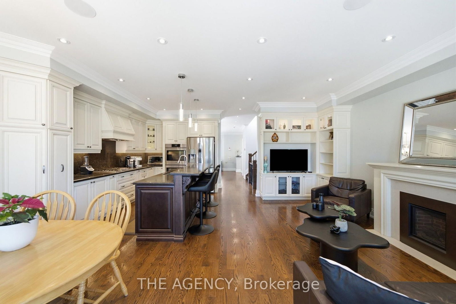 11 Northbrook Road • Toronto, ON photo 10