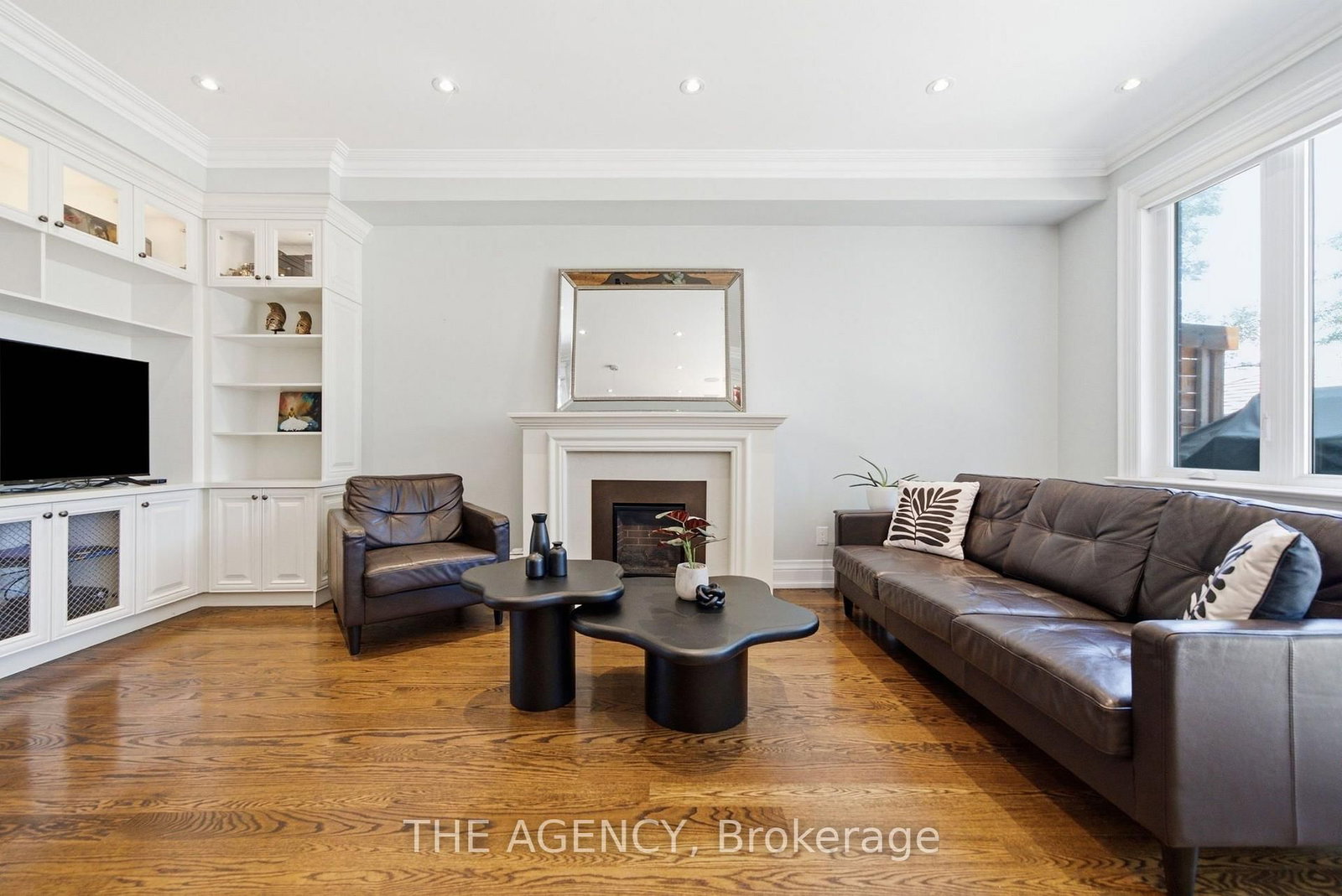 11 Northbrook Road • Toronto, ON photo 12