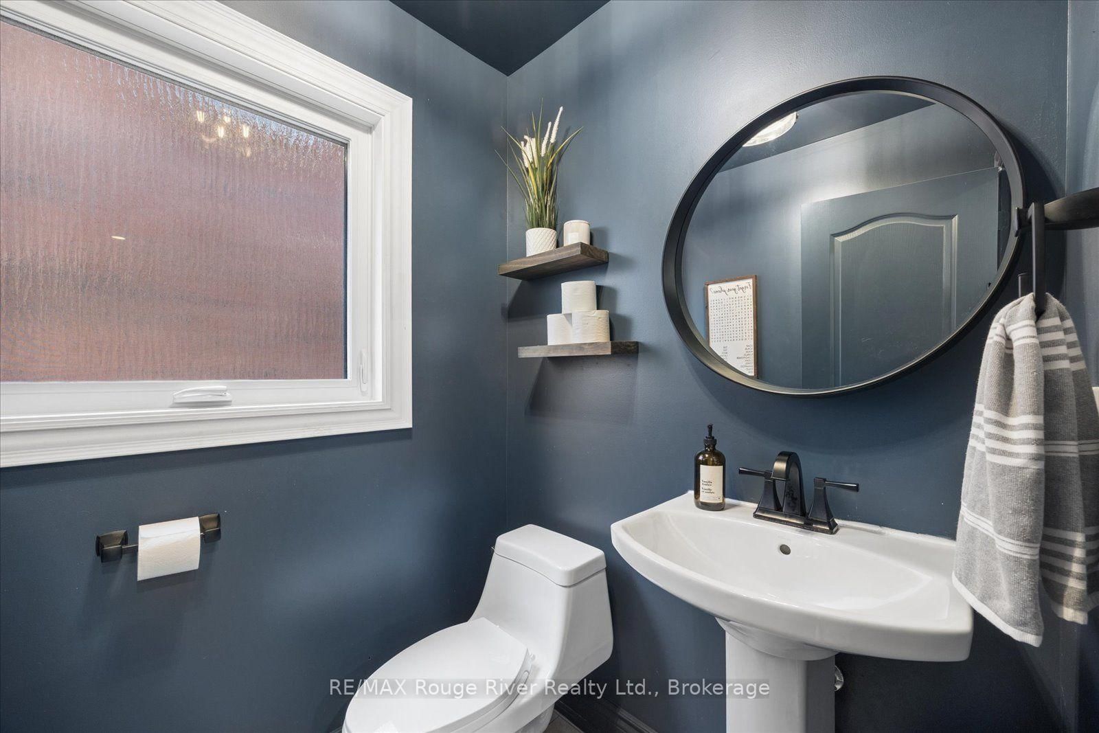 10 Windbreak Crescent • Whitby, ON photo 23