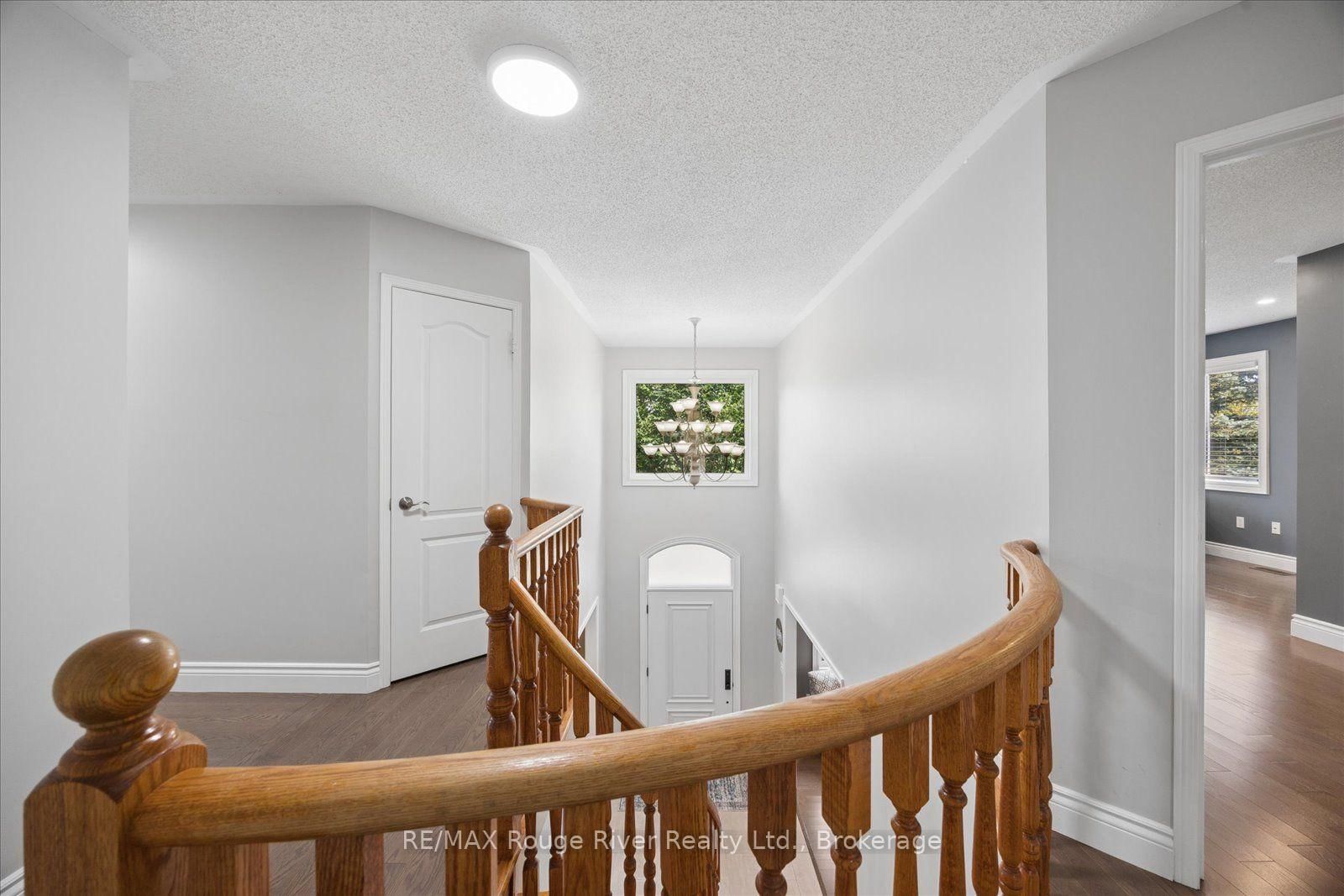 10 Windbreak Crescent • Whitby, ON photo 25