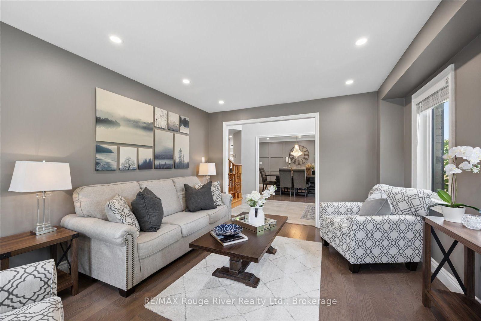 10 Windbreak Crescent • Whitby, ON photo 8