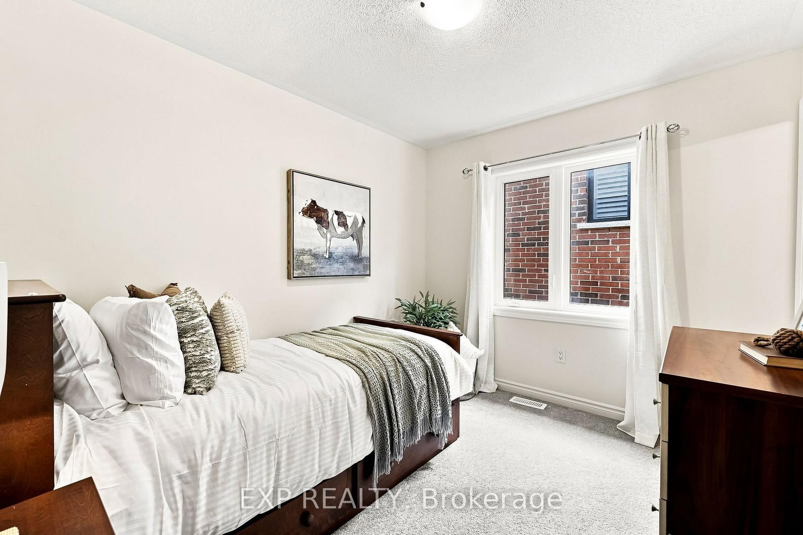 2144 Hallandale Street • Oshawa, ON photo 31