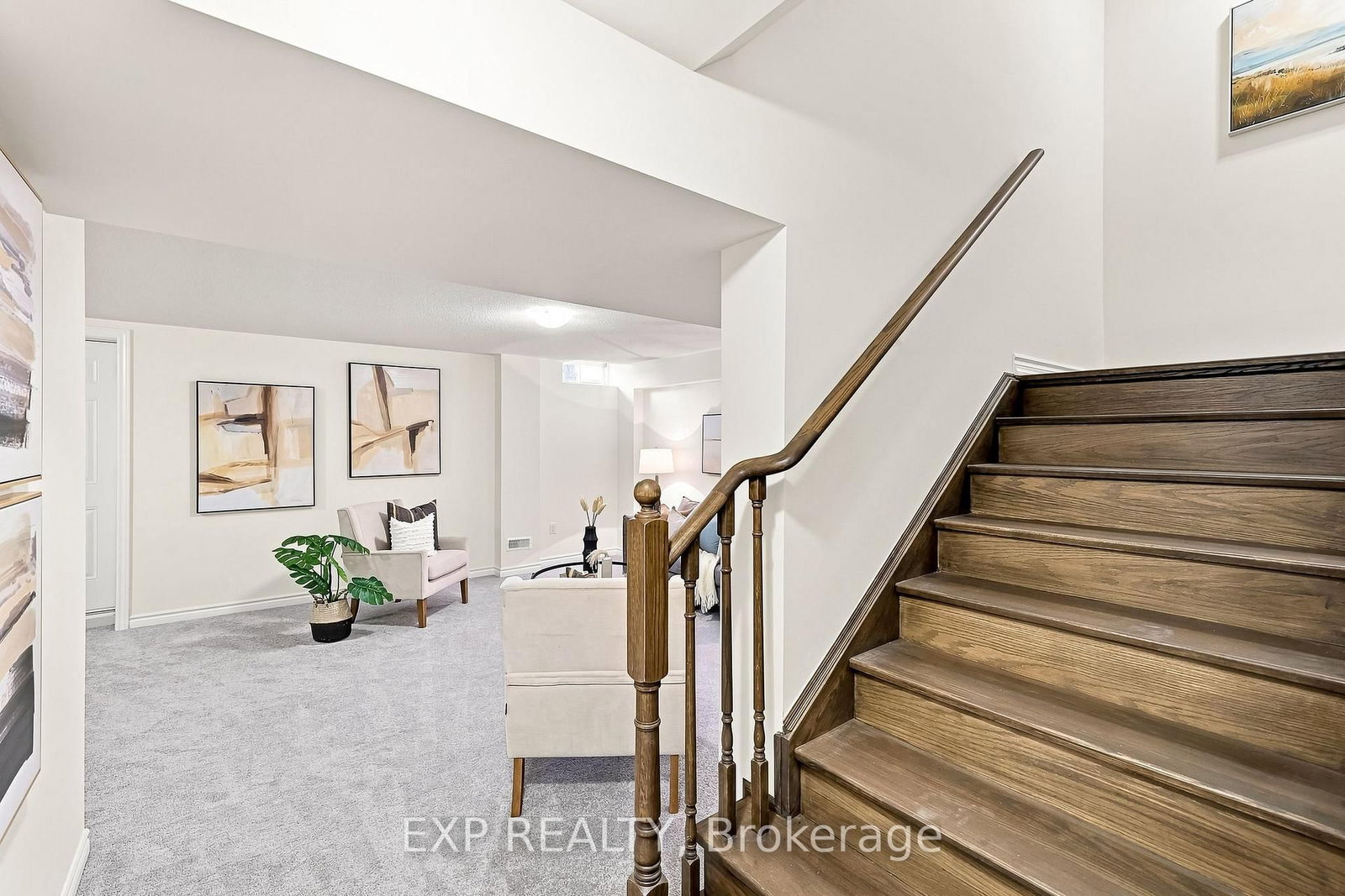 2144 Hallandale Street • Oshawa, ON photo 36