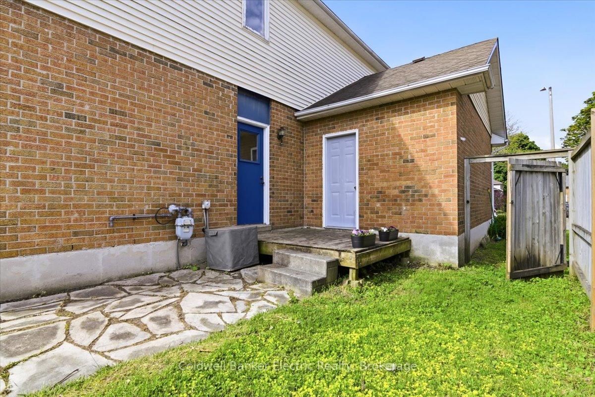 3 Walbridge Court • Clarington, ON photo 32