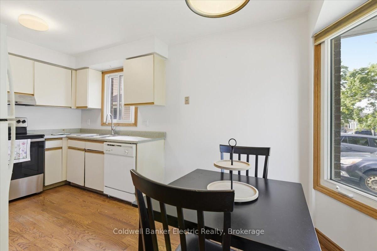 3 Walbridge Court • Clarington, ON photo 9