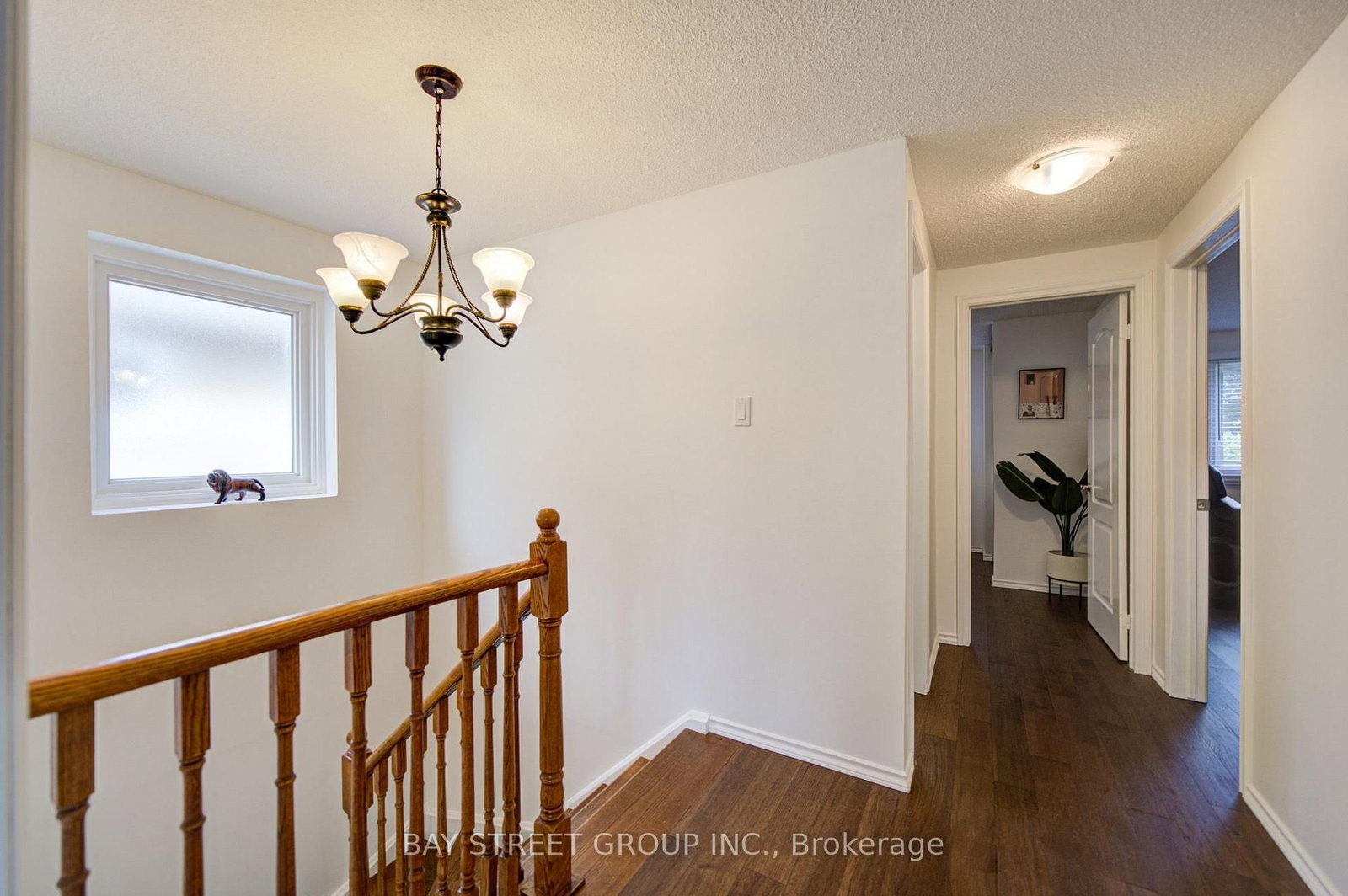 10 Hemingford Place • Whitby, ON photo 19