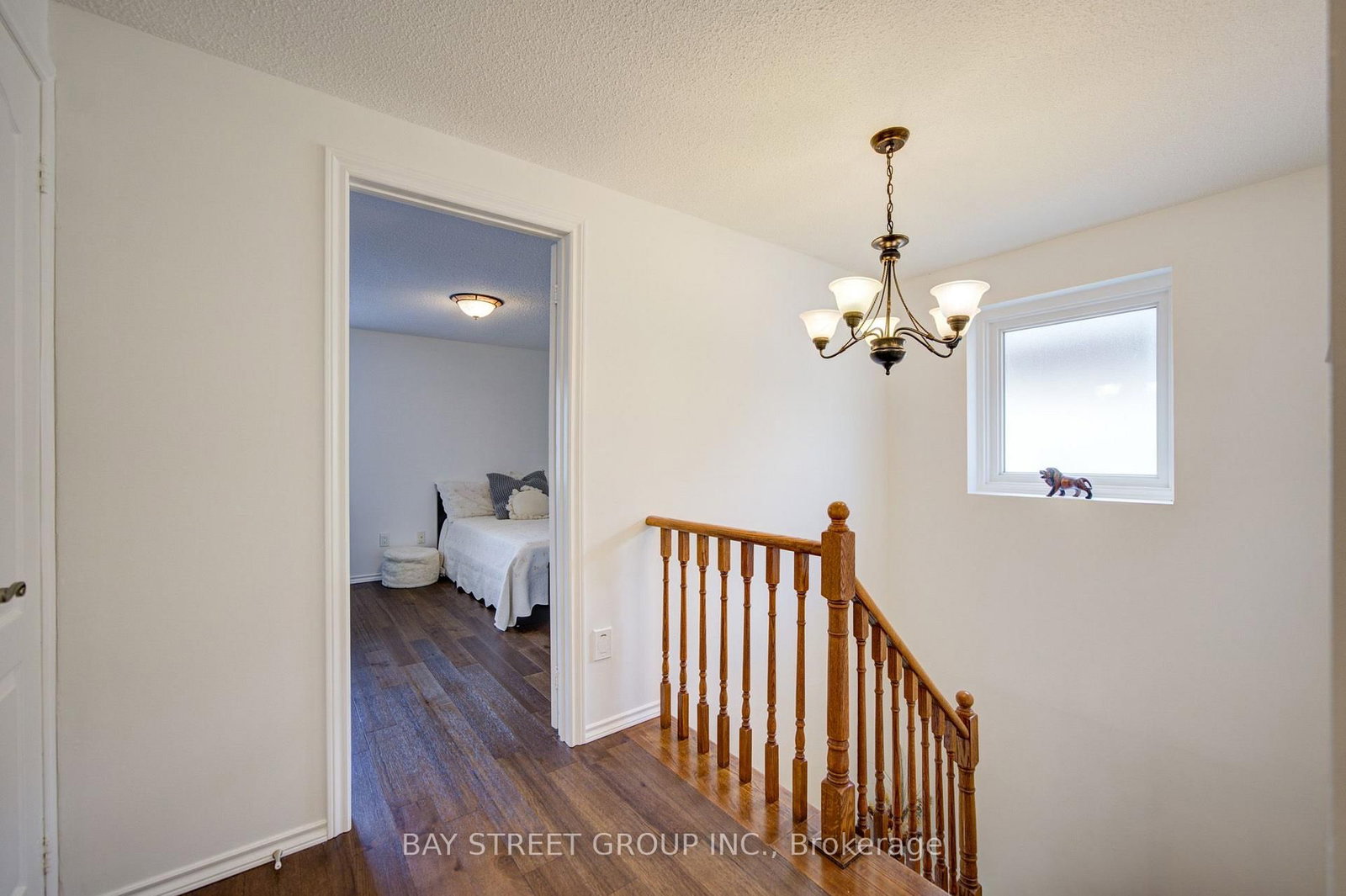 10 Hemingford Place • Whitby, ON photo 20