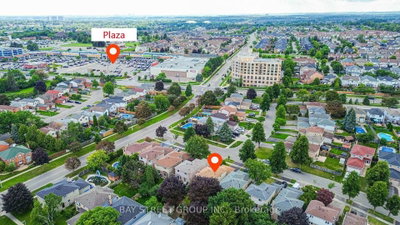 10 Hemingford Place • Whitby, ON photo 3